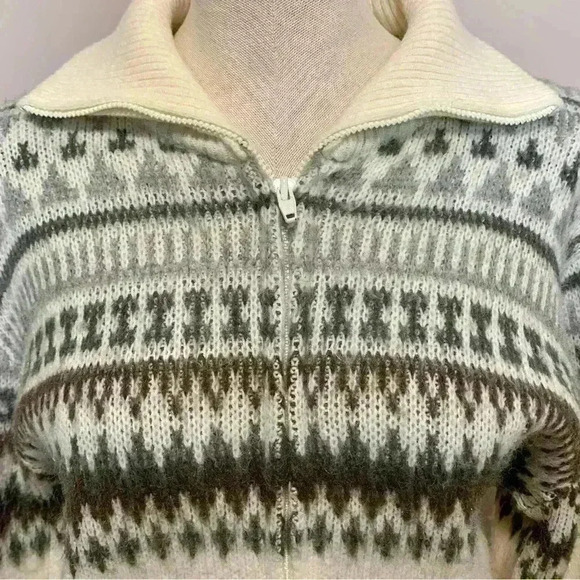 Vintage Sears Premiere Cardigan - Picture 3 of 8